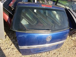 bontott OPEL ZAFIRA B Csomagtérajtó (Részeivel)