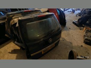 bontott OPEL ZAFIRA B Csomagtérajtó (Részeivel)