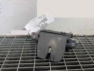 bontott OPEL ZAFIRA B Csomagtérajtó Ütköző