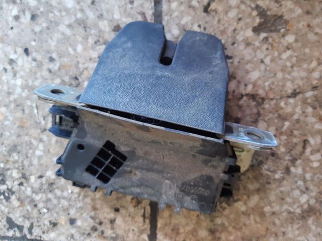 bontott OPEL ZAFIRA B Csomagtérajtó Zárszerkezet