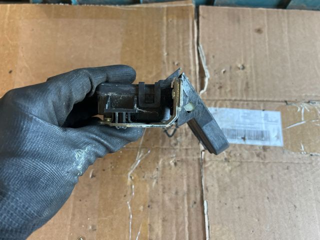 bontott OPEL ZAFIRA B Csomagtérajtó Zárszerkezet