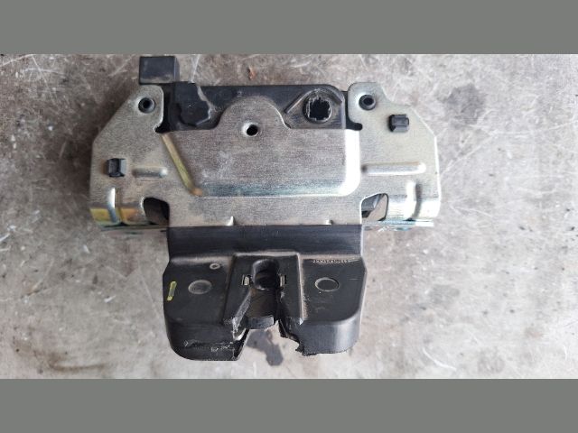 bontott OPEL ZAFIRA B Csomagtérajtó Zárszerkezet