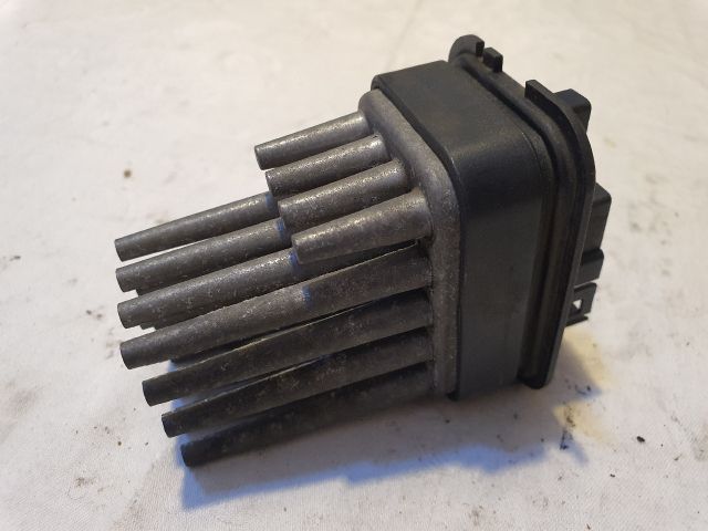 bontott OPEL ZAFIRA B Előtét Ellenállás Fűtőmotor