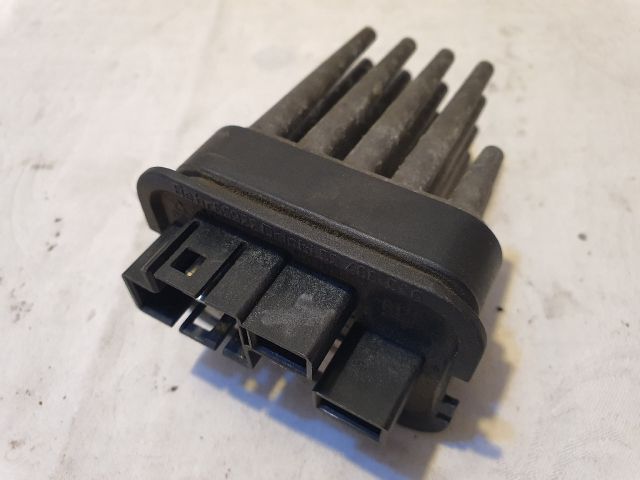 bontott OPEL ZAFIRA B Előtét Ellenállás Fűtőmotor