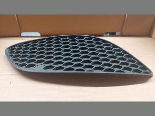 bontott OPEL ZAFIRA B Első Lökhárító Jobb Díszrács