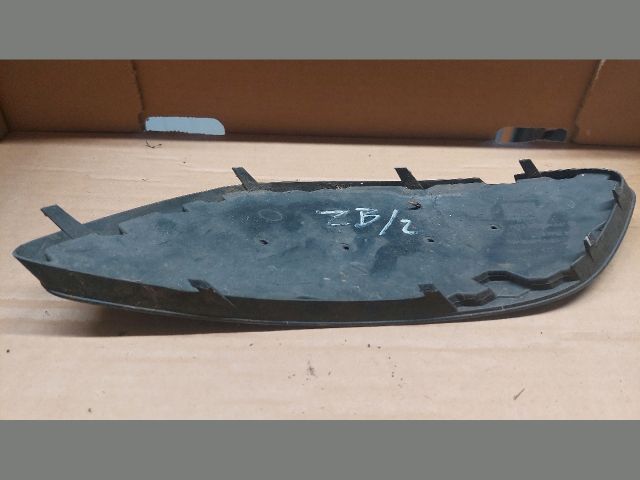 bontott OPEL ZAFIRA B Első Lökhárító Jobb Díszrács