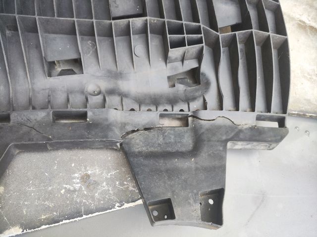 bontott OPEL ZAFIRA B Első Lökhárító (Üresen)