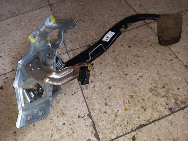 bontott OPEL ZAFIRA B Fékpedál