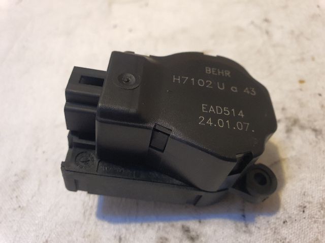 bontott OPEL ZAFIRA B Fűtés Állító Motor