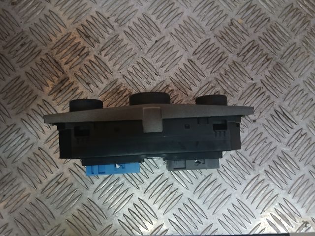 bontott OPEL ZAFIRA B Fűtéskapcsoló (manuális klímás)