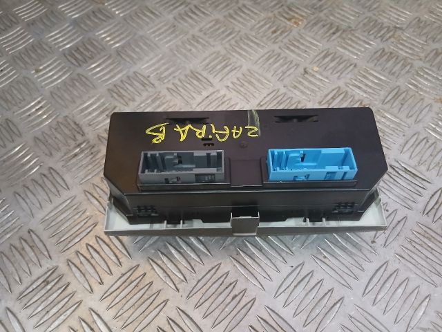 bontott OPEL ZAFIRA B Fűtéskapcsoló (manuális klímás)