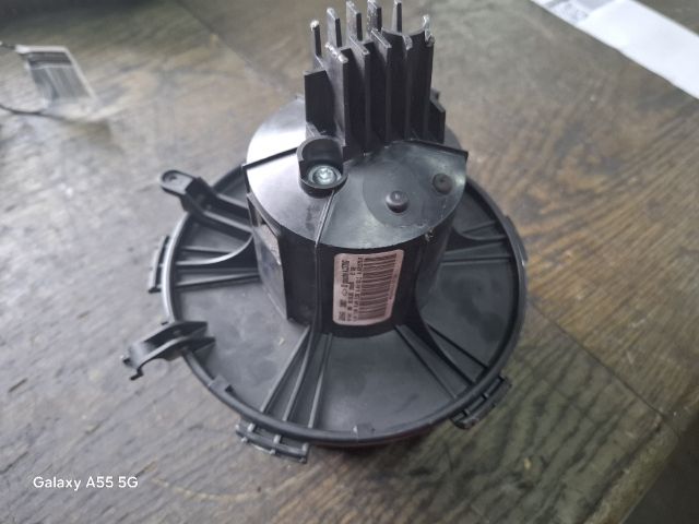 bontott OPEL ZAFIRA B Fűtőmotor (Klímás)