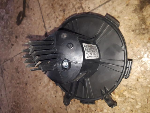 bontott OPEL ZAFIRA B Fűtőmotor (Klímás)