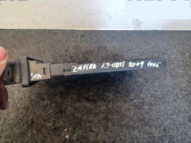 bontott OPEL ZAFIRA B Fűtőradiátor (Elektromos)