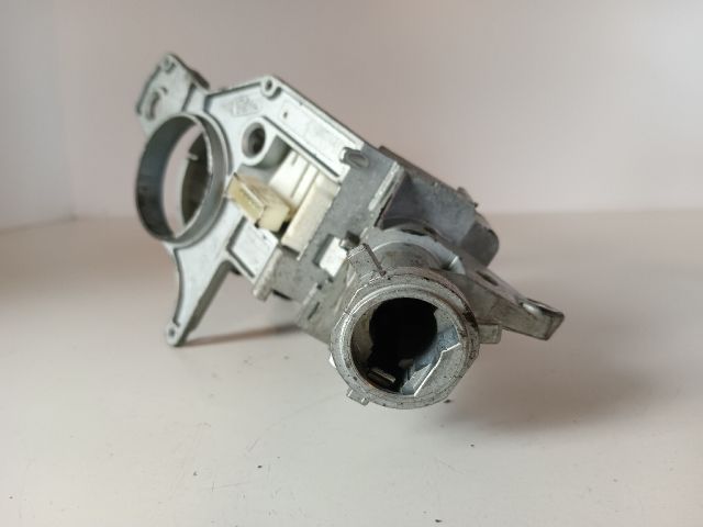 bontott OPEL ZAFIRA B Gyújtáskapcsoló Ház