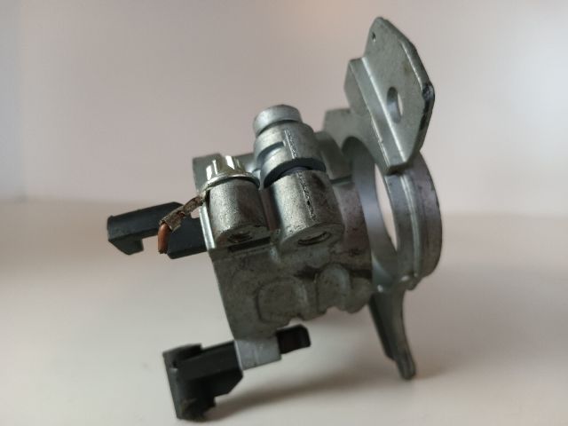 bontott OPEL ZAFIRA B Gyújtáskapcsoló Ház