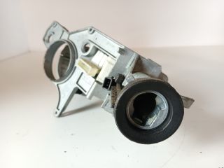 bontott OPEL ZAFIRA B Gyújtáskapcsoló Ház