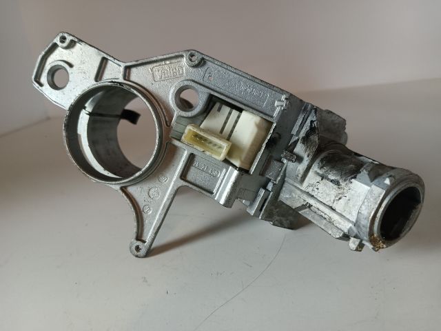 bontott OPEL ZAFIRA B Gyújtáskapcsoló Ház