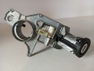 bontott OPEL ZAFIRA B Gyújtáskapcsoló Ház