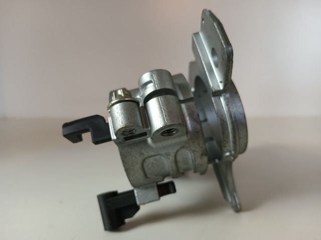 bontott OPEL ZAFIRA B Gyújtáskapcsoló Ház