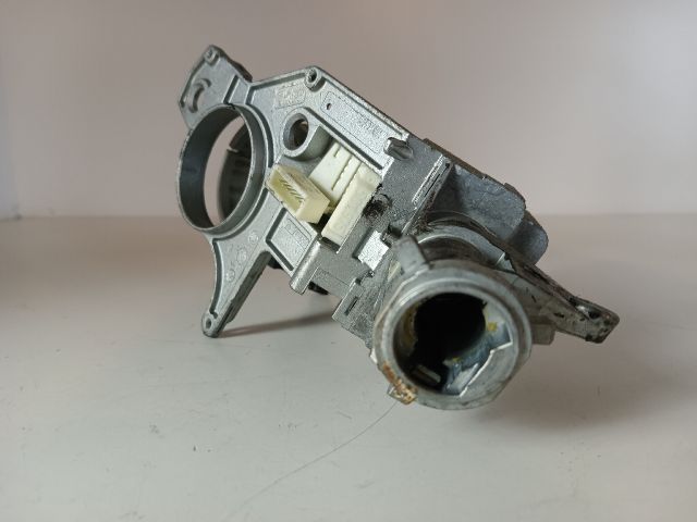 bontott OPEL ZAFIRA B Gyújtáskapcsoló Ház