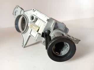 bontott OPEL ZAFIRA B Gyújtáskapcsoló Ház