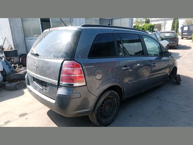 bontott OPEL ZAFIRA B Harmadik sor Bal Ülés