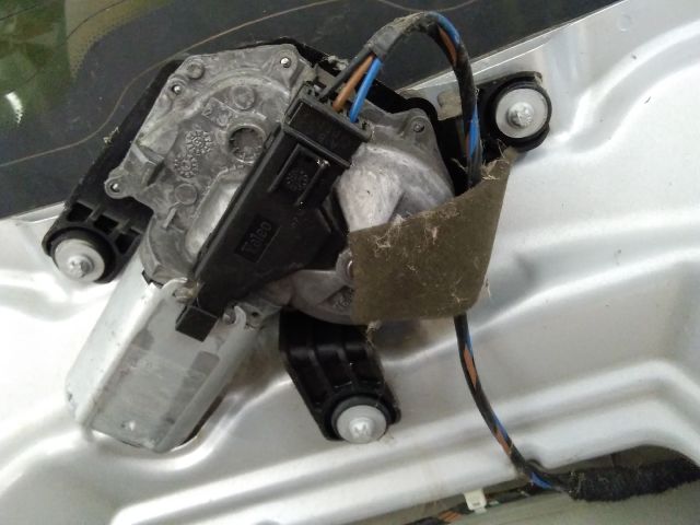 bontott OPEL ZAFIRA B Hátsó Ablaktörlő Motor