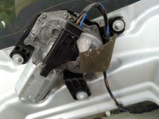 bontott OPEL ZAFIRA B Hátsó Ablaktörlő Motor