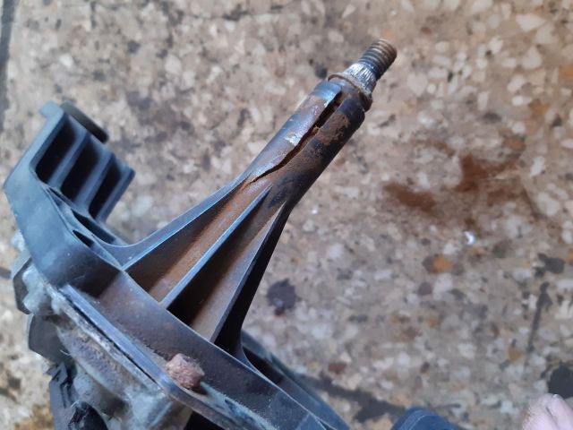 bontott OPEL ZAFIRA B Hátsó Ablaktörlő Motor