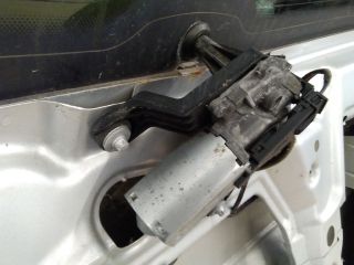 bontott OPEL ZAFIRA B Hátsó Ablaktörlő Motor