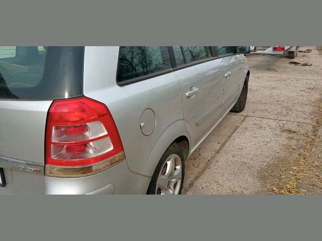 bontott OPEL ZAFIRA B Hátsó Lökhárító Merevítő (Fém)