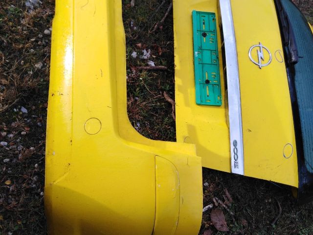 bontott OPEL ZAFIRA B Hátsó Lökhárító (Részeivel)
