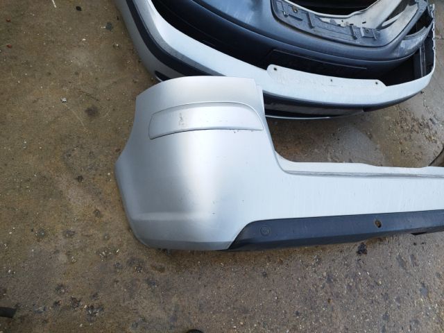 bontott OPEL ZAFIRA B Hátsó Lökhárító (Részeivel)