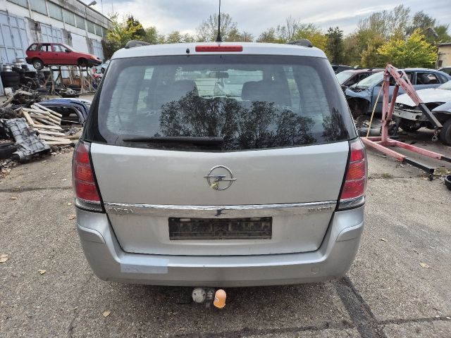 bontott OPEL ZAFIRA B Hátsó Lökhárító (Részeivel)