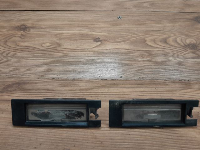 bontott OPEL ZAFIRA B Hátsó Rendszámtábla Világítás