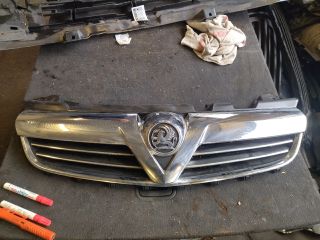 bontott OPEL ZAFIRA B Hűtőrács