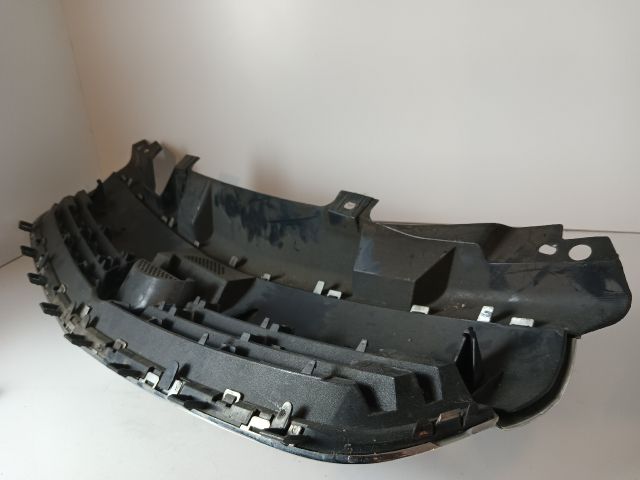 bontott OPEL ZAFIRA B Hűtőrács