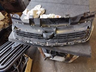 bontott OPEL ZAFIRA B Hűtőrács