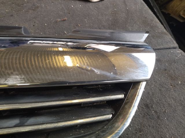 bontott OPEL ZAFIRA B Hűtőrács