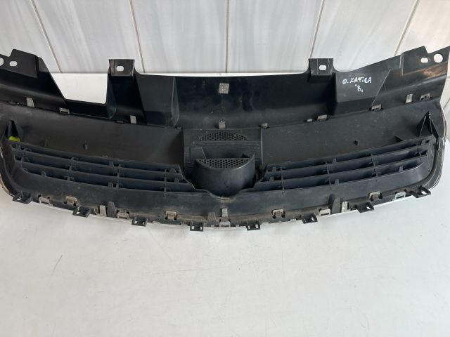 bontott OPEL ZAFIRA B Hűtőrács