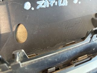 bontott OPEL ZAFIRA B Hűtőrács