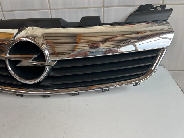 bontott OPEL ZAFIRA B Hűtőrács