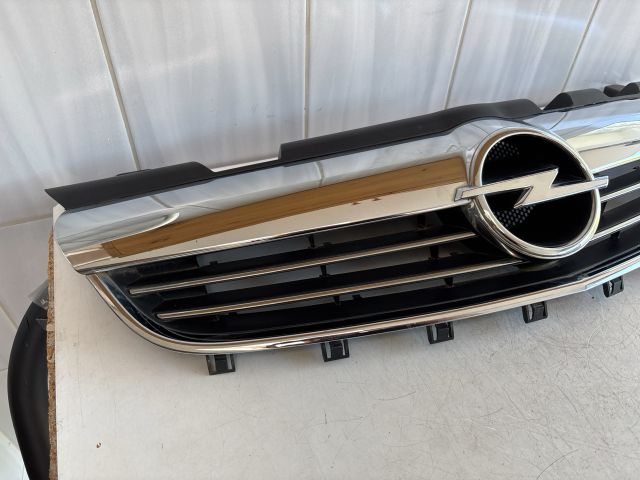 bontott OPEL ZAFIRA B Hűtőrács