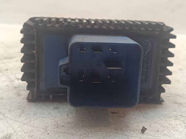 bontott OPEL ZAFIRA B Izzító Relé