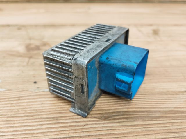 bontott OPEL ZAFIRA B Izzító Relé