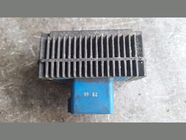 bontott OPEL ZAFIRA B Izzító Relé