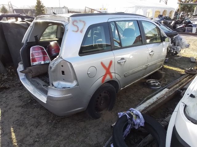 bontott OPEL ZAFIRA B Jobb A Oszlop