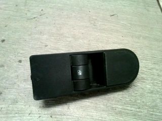 bontott OPEL ZAFIRA B Jobb első Ablakemelő Kapcsoló