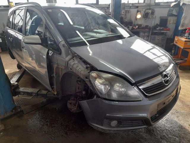 bontott OPEL ZAFIRA B Jobb első Ajtó (Üres lemez)